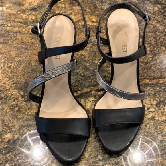 Nine West heels - Picture 1 of 5